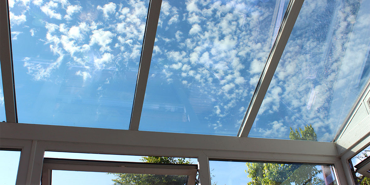Thermally-efficient glass